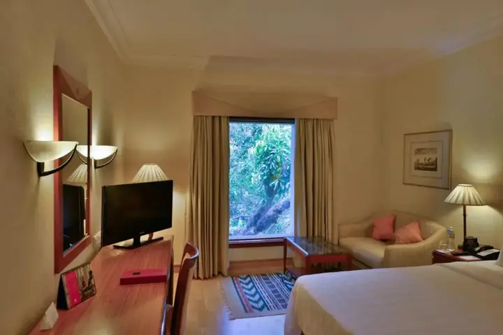 Коччи: The Fern Kochi, Series by Marriott
