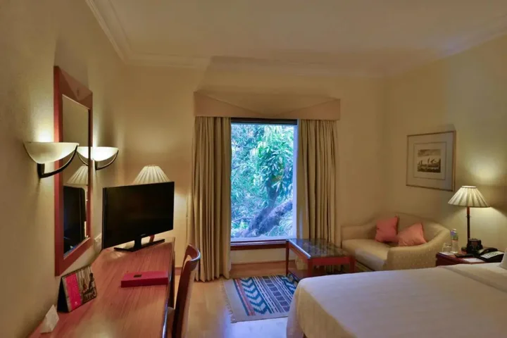 Коччи: The Fern Kochi, Series by Marriott