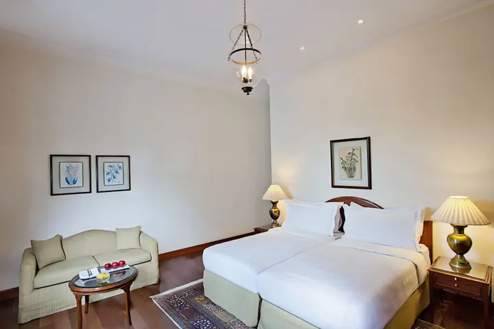 Нью-Дели: Maidens Hotel