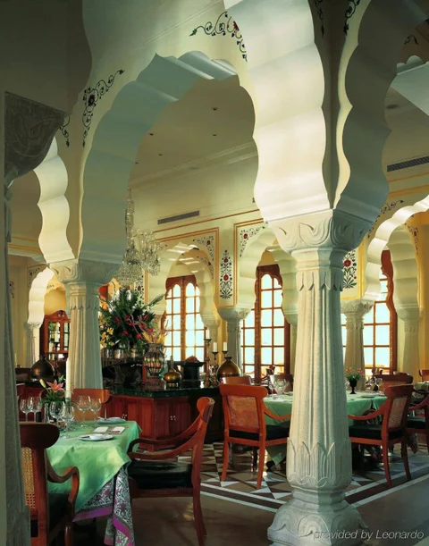 Джайпур: The Oberoi Rajvilas