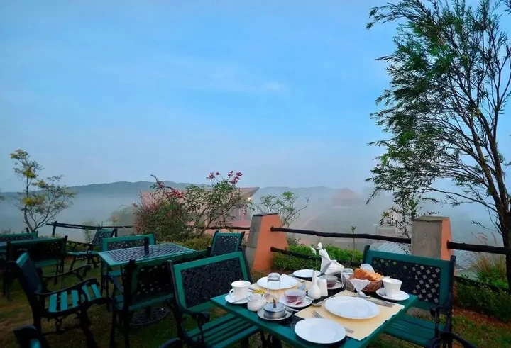 Кушалнагар: Heritage Resort Coorg