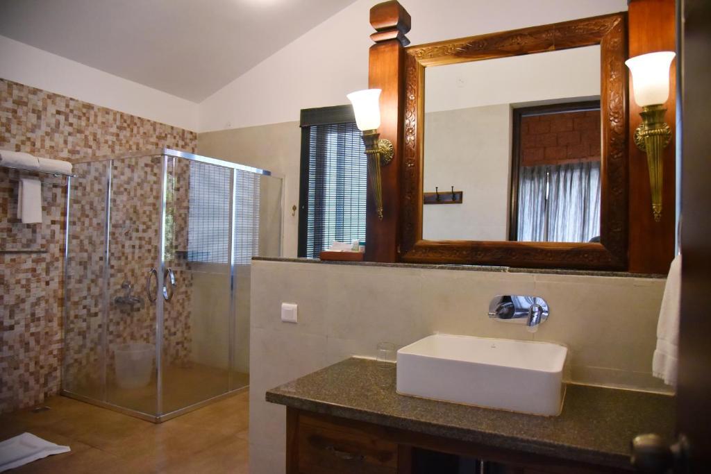 Кушалнагар: Heritage Resort Coorg
