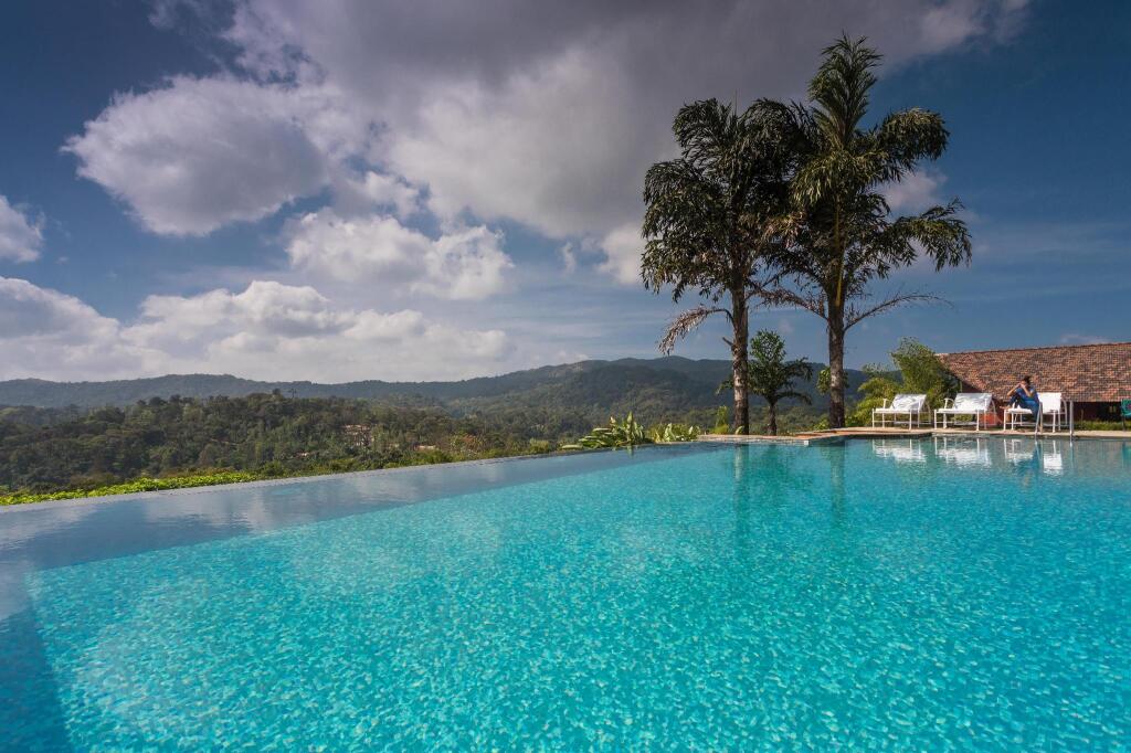 Кушалнагар: Heritage Resort Coorg