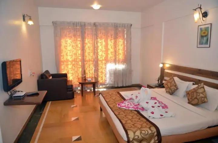 Лонавала: Hotel Sapphire