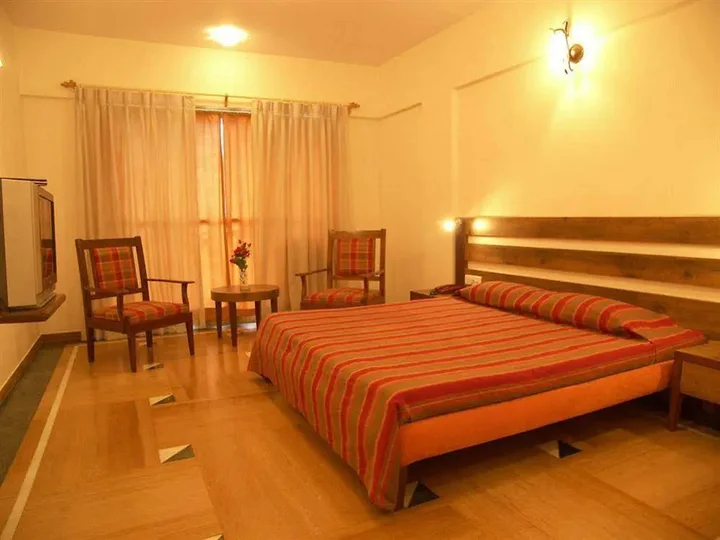 Лонавала: Hotel Sapphire