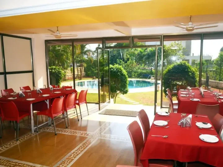 Лонавала: Hotel Sapphire