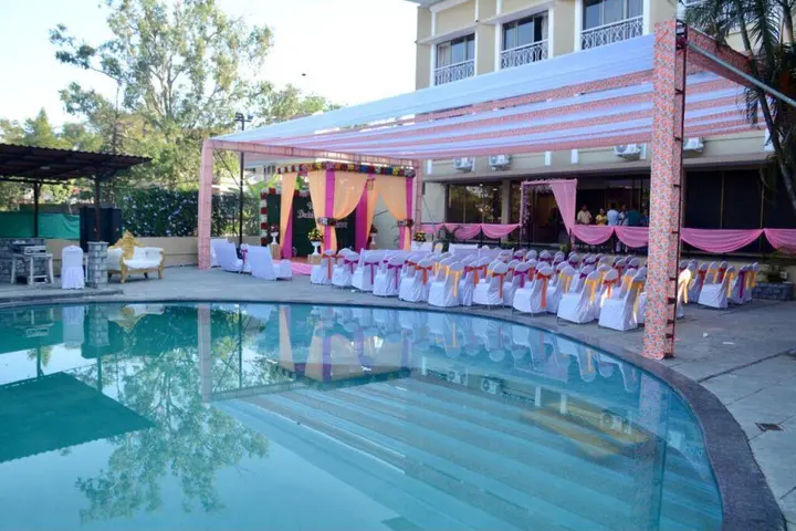 Лонавала: Hotel Sapphire