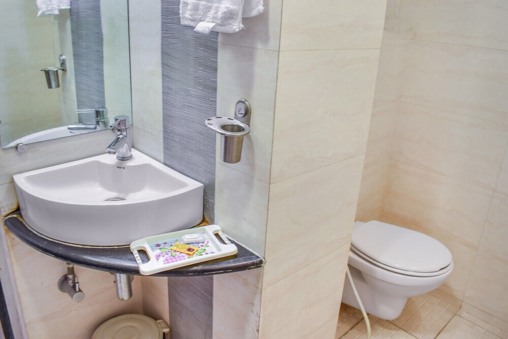 Патна: FabHotel Element Guestline