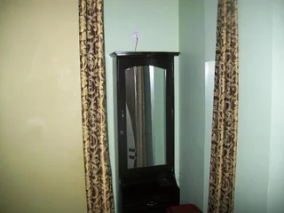 Гайя: Hotel Viraat Inn