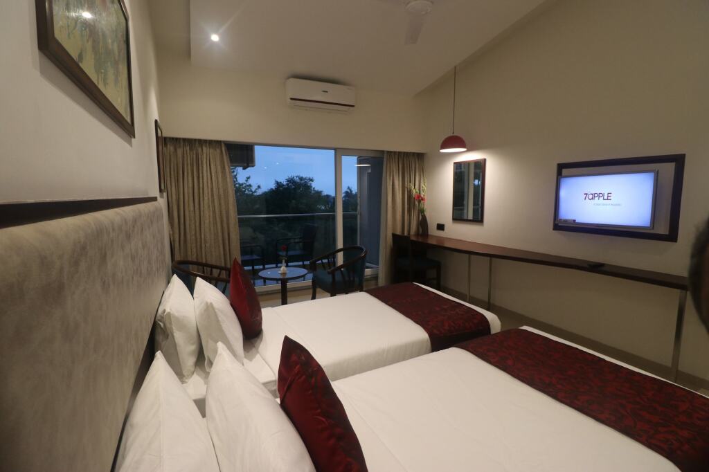 Лонавала: 7 Apple Resort Lonavala