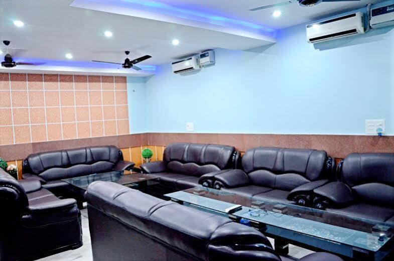 Ханзи: Thind Hotel