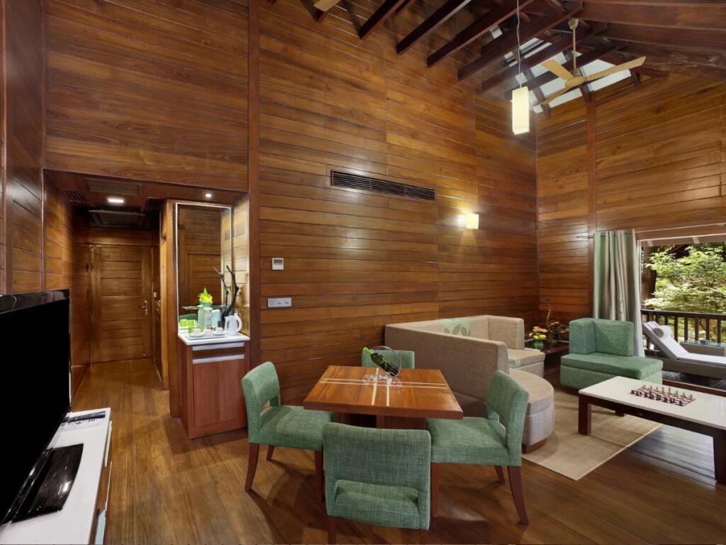 Какабе: The Tamara Coorg