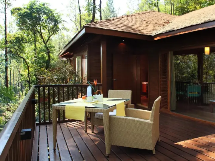 Какабе: The Tamara Coorg