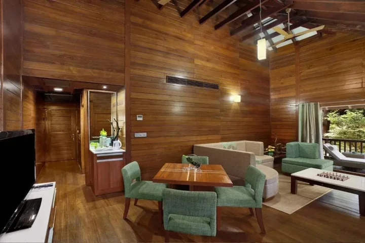 Какабе: The Tamara Coorg