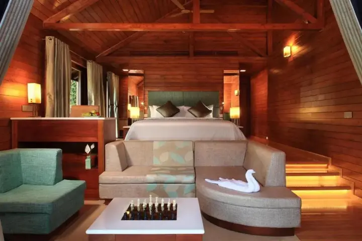 Какабе: The Tamara Coorg