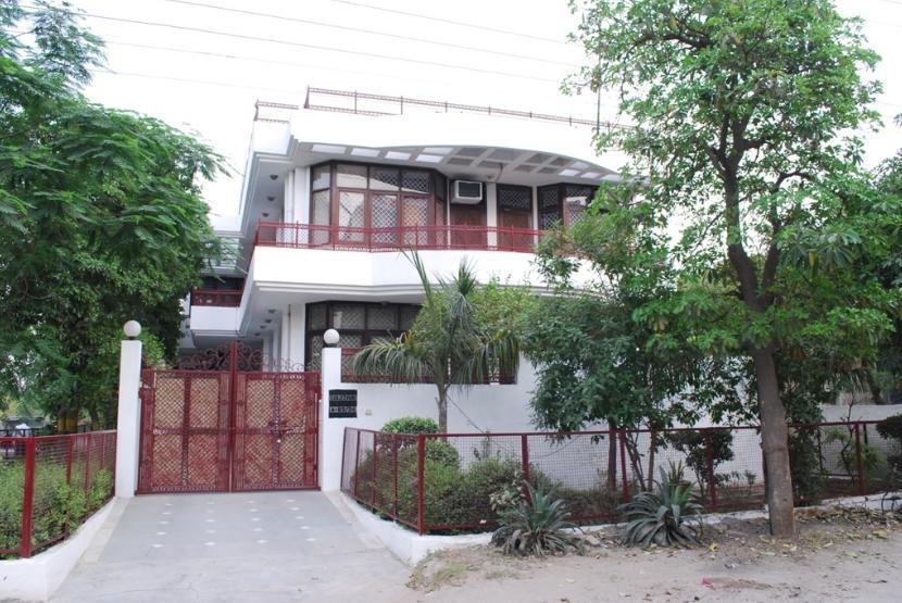 Нойда: The Signature Crest - Noida