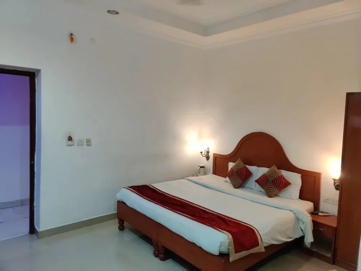 Кхаджурахо: EuroStar Inn