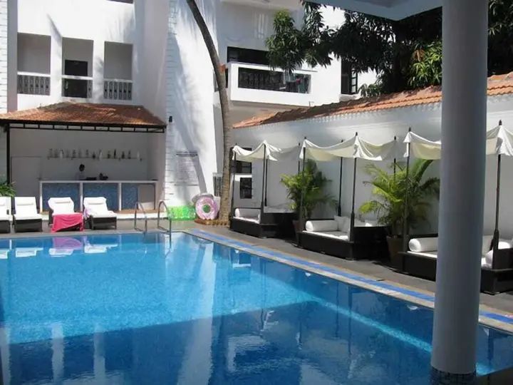 Кандолим: Silver Sands Hideaway - Beach Resorts