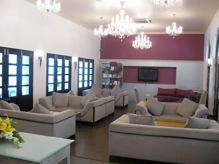 Кандолим: Silver Sands Hideaway - Beach Resorts