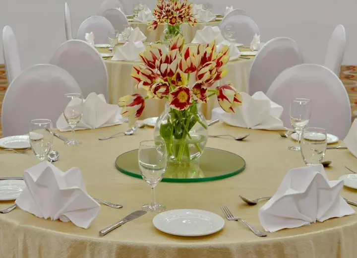 Шринагар: Golden Tulip