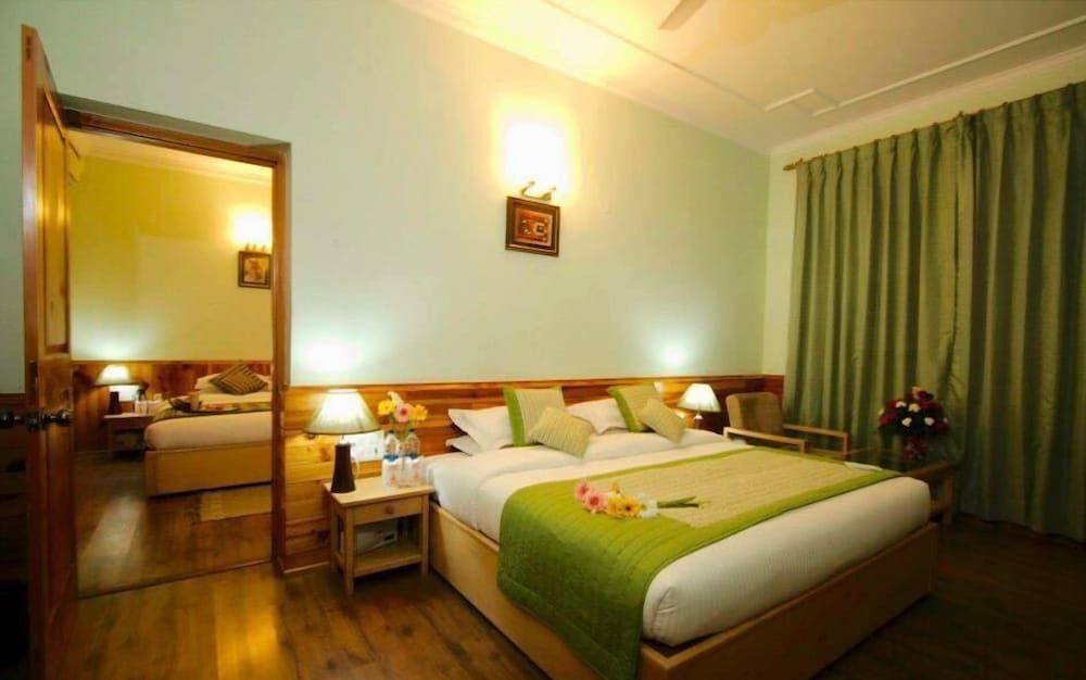 Бхунтар: JJ by VIVAAN RESORTS Kullu
