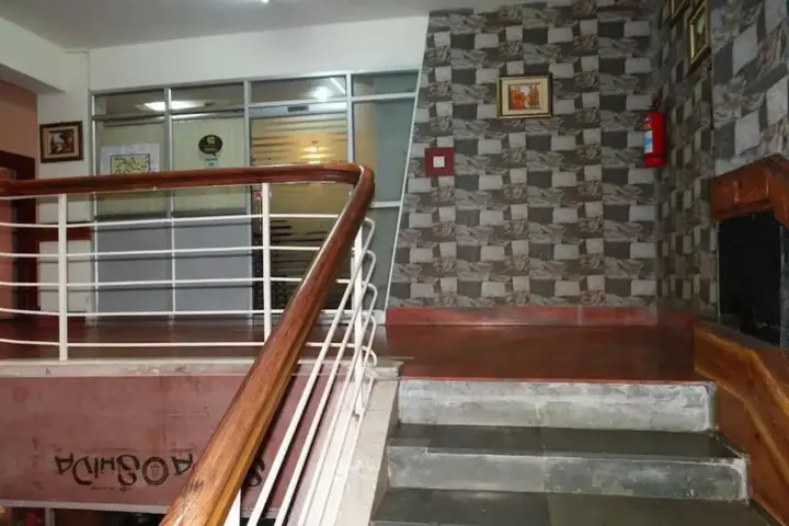 Дарджилинг: Hotel Marvel International And Resturant