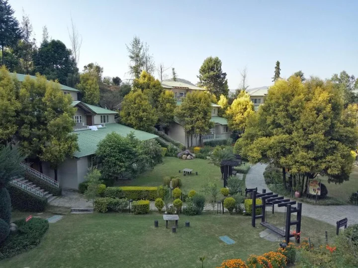 Раникхет: Club Mahindra Binsar Valley