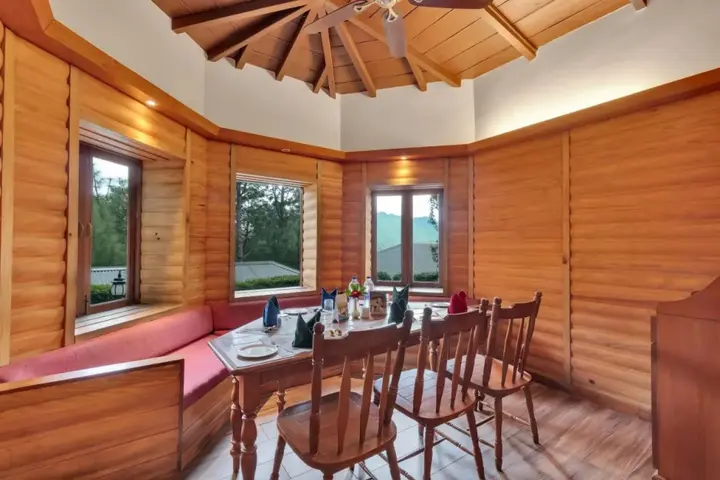 Раникхет: Club Mahindra Binsar Valley
