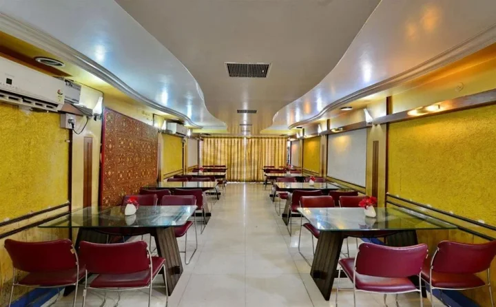 Патна: Royal King Resorts
