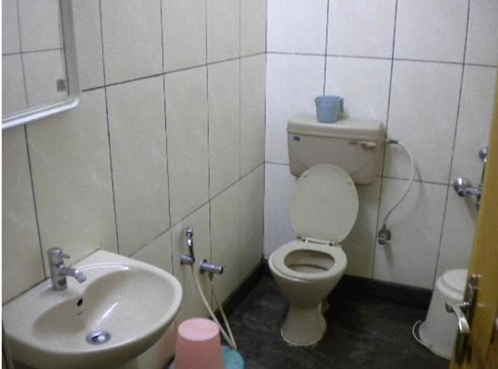 Бангалор: UG Royal Hotel