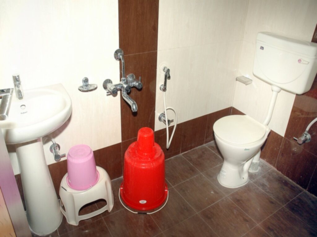 Бангалор: UG Royal Hotel
