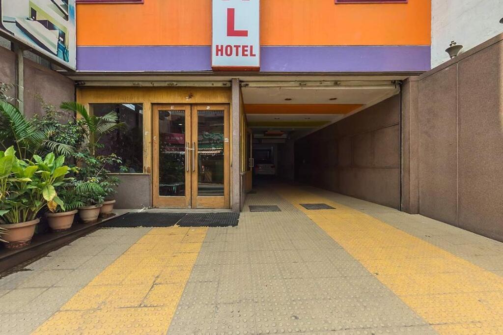 Бангалор: UG Royal Hotel