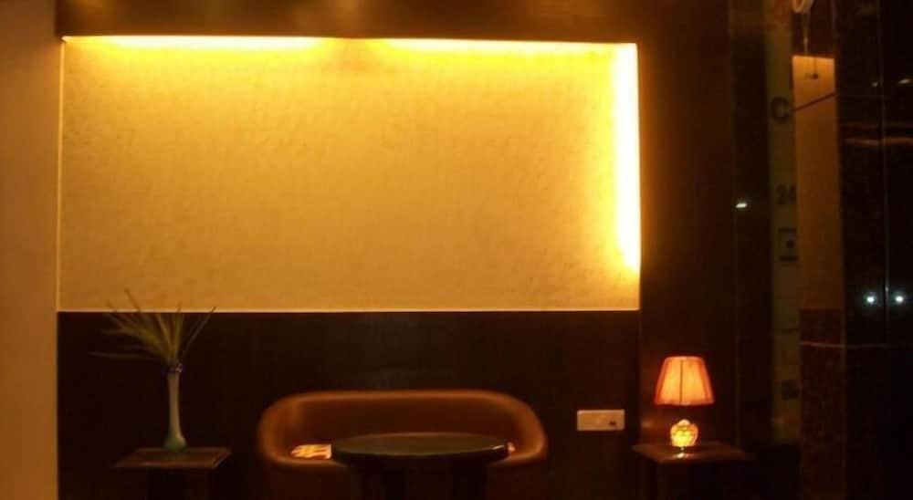 Нью-Дели: Anmol Hotels