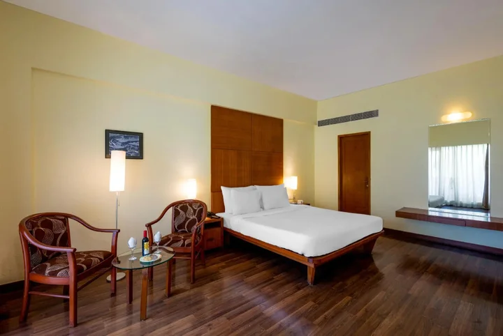 Лонавала: Lagoona Resort