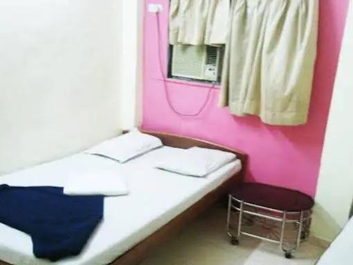 Мумбаи: Sahara Inn Guest House