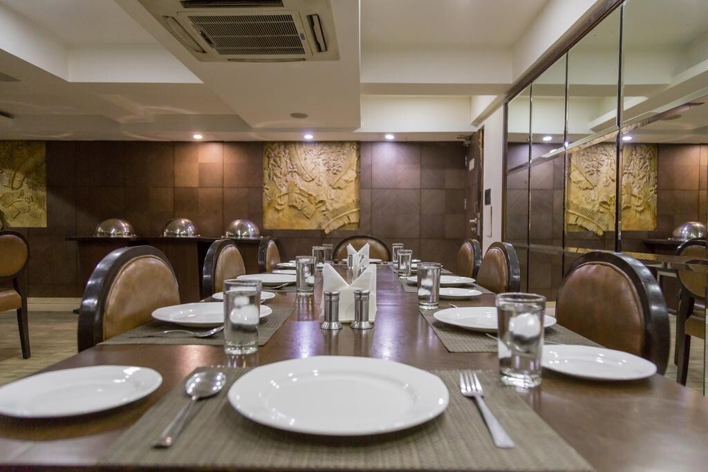 Ахмедабад: Ginger Ahmedabad, Satellite