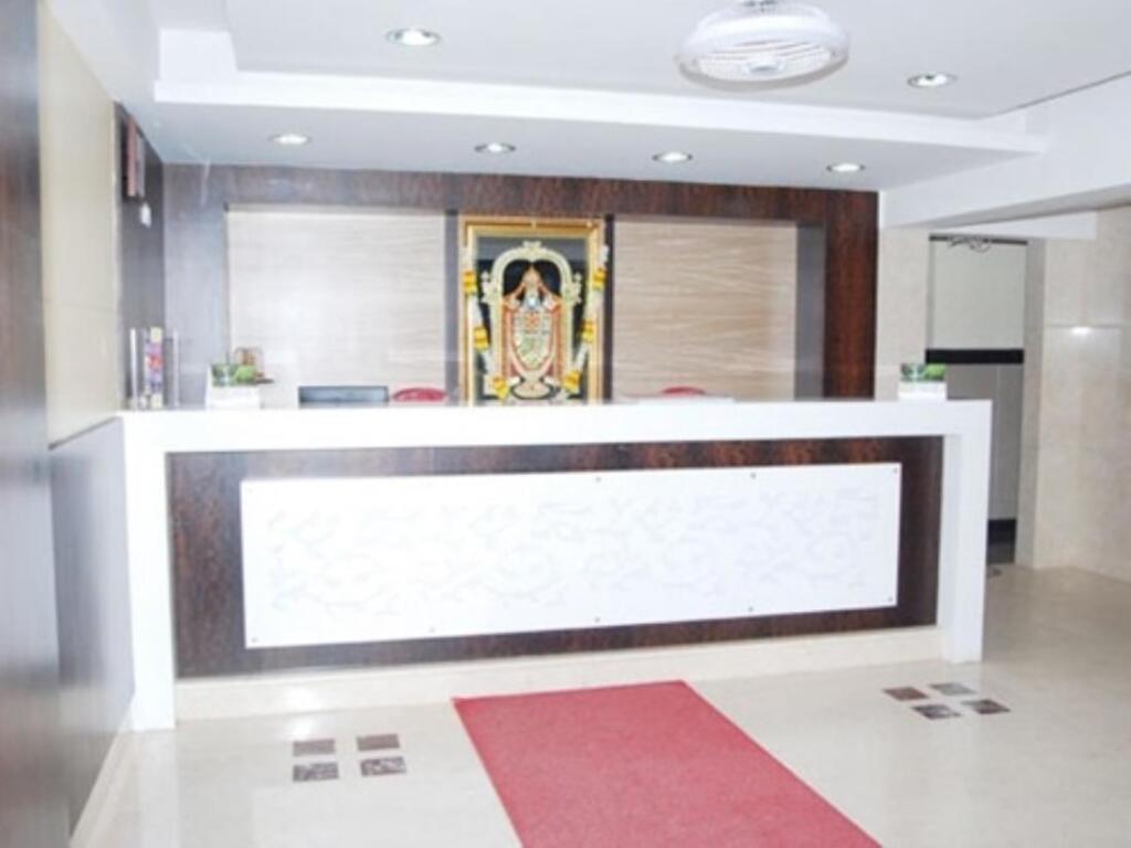 UG Regal Hotel — фото 1