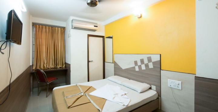 Бангалор: UG Regal Hotel