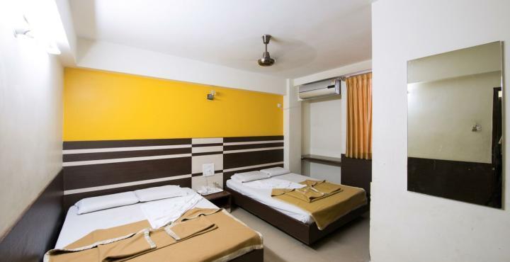 Бангалор: UG Regal Hotel