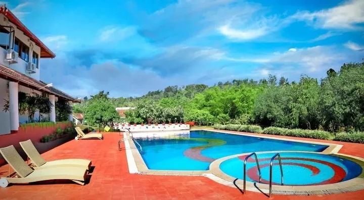 Кушалнагар: Kadkani Riverside Resort
