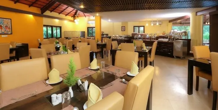 Кушалнагар: Kadkani Riverside Resort