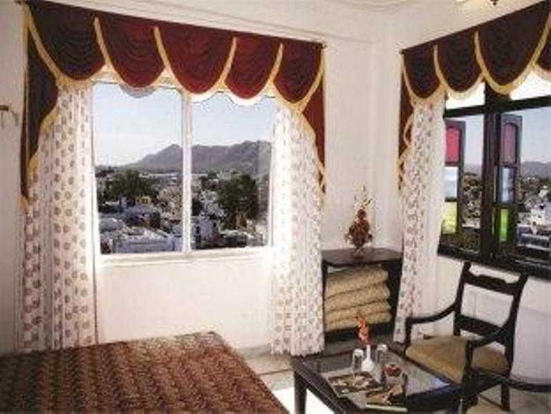 Удаипур: Hotel Hill Lake