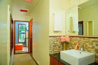 Аллеппи: Sreekrishna Houseboat
