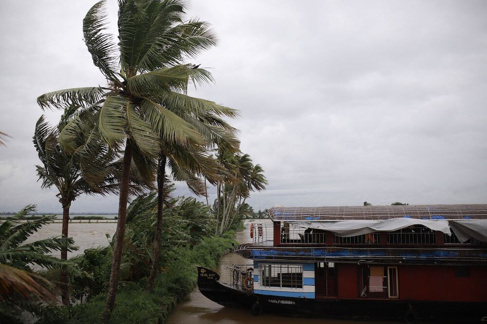 Аллеппи: Sreekrishna Houseboat