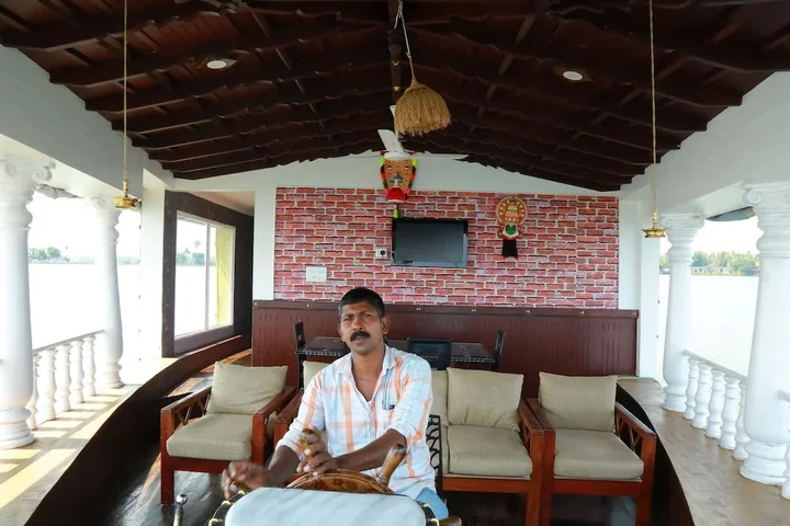 Аллеппи: Sreekrishna Houseboat