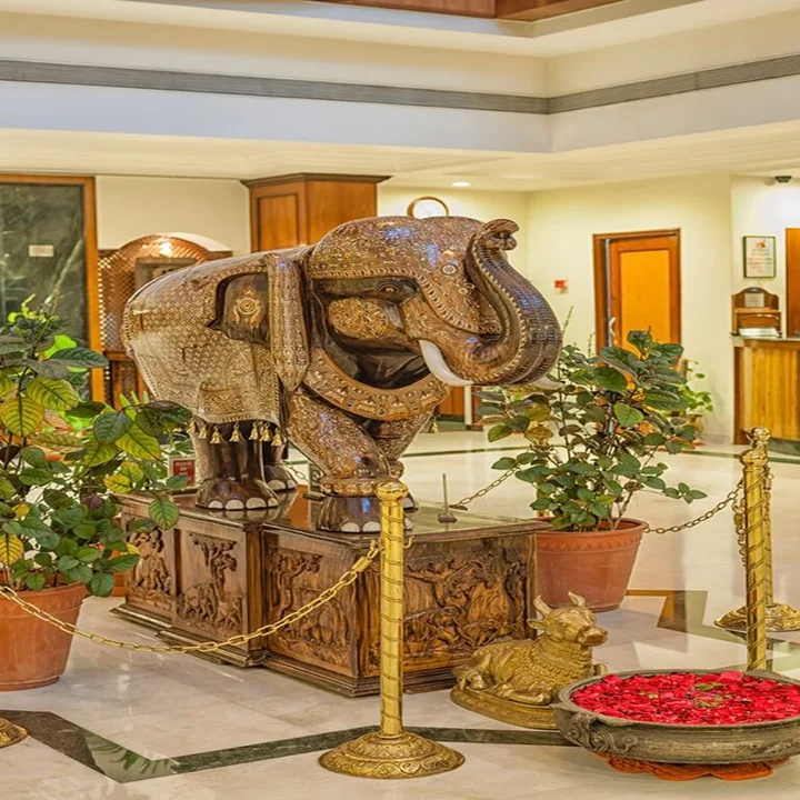 Ширди: Renest Shraddha Inn - Shirdi