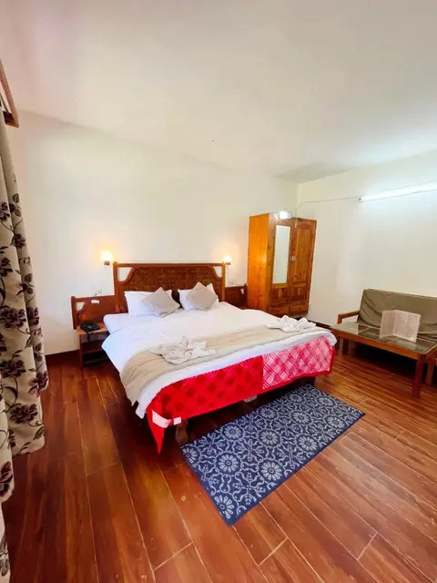 Манали: Tourist Hotel