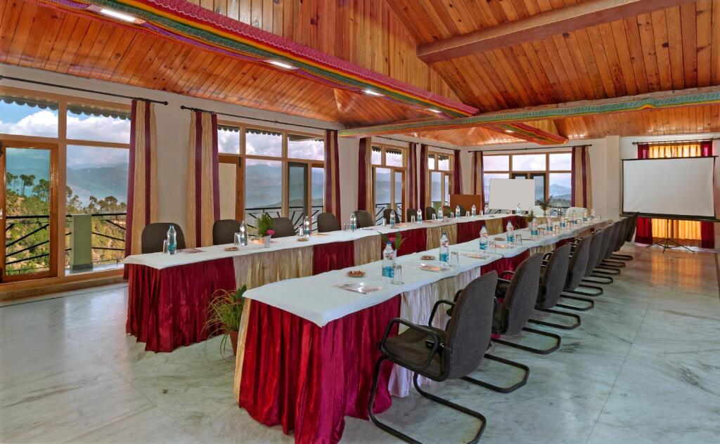 Раникхет: Suman Royal Resort