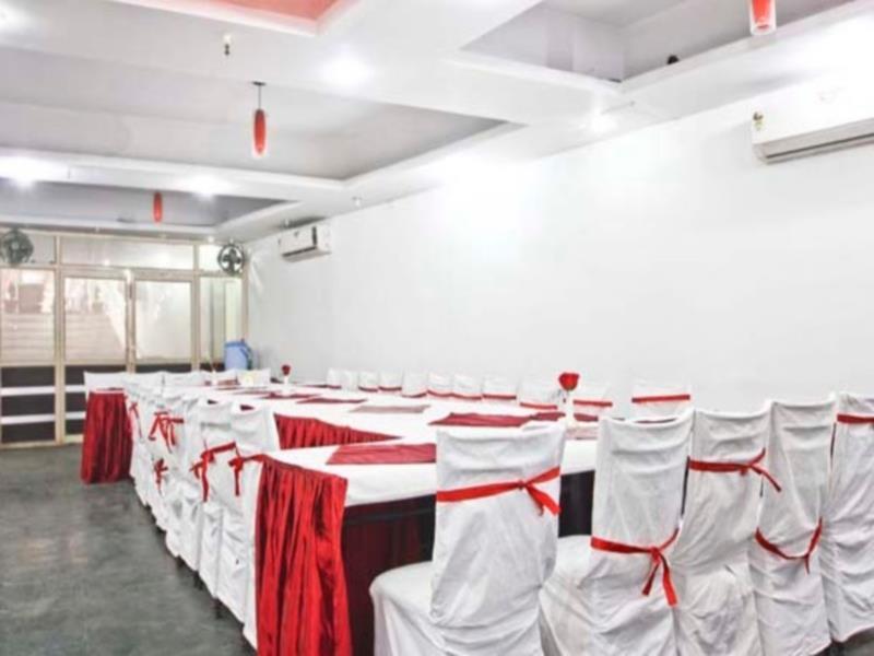 Агра: Indraprasth Residency
