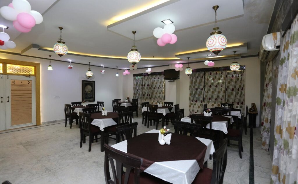 Агра: Hotel Chanakya